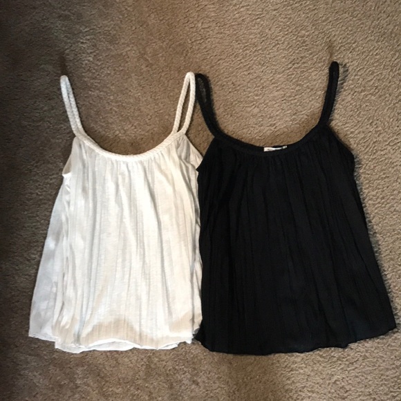 American Eagle Outfitters Tops - American Eagle tank tops